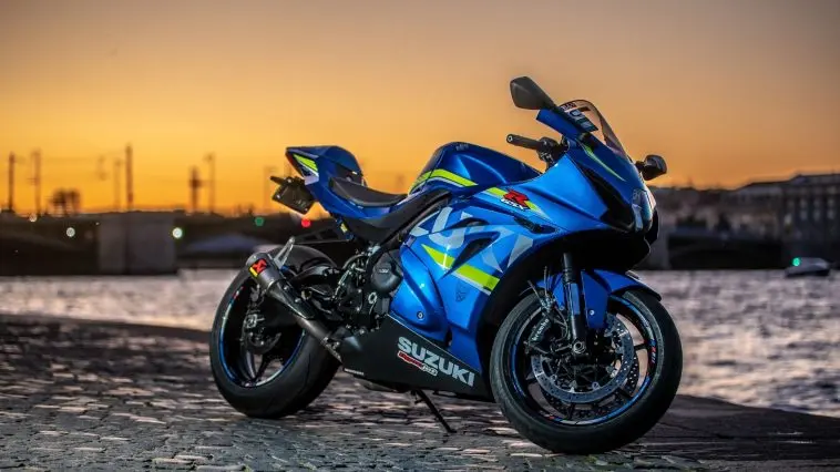 découvrez comment choisir la meilleure assurance pour votre moto, même si cela peut sembler coûteux. comparez les offres, comprenez les garanties essentielles et trouvez une couverture adaptée à vos besoins tout en maîtrisant votre budget.