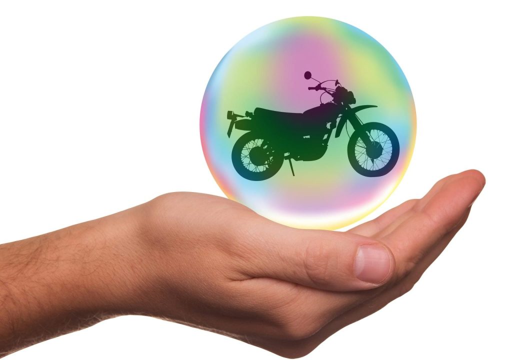 découvrez comment résilier votre assurance moto facilement et rapidement. informez-vous sur les démarches à suivre, les délais à respecter et les documents nécessaires pour une résiliation sans souci.
