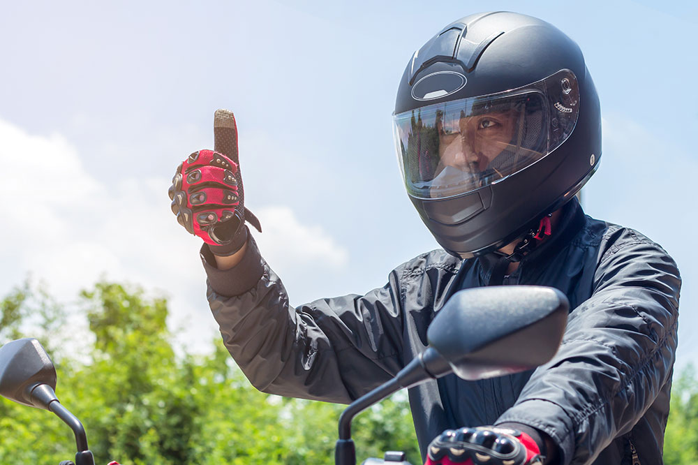 découvrez nos solutions de suspension d'assurance pour deux-roues, adaptées à vos besoins et à votre budget. protégez votre moto ou scooter avec notre couverture complète et roulez en toute sérénité. obtenez un devis en ligne dès maintenant !