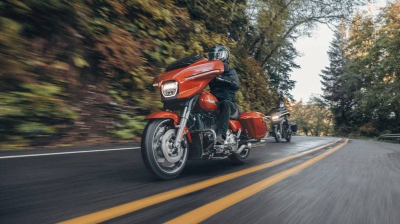 découvrez l'évolution du marché des motos en août : chiffres clés, tendances de ventes, analyses et nouveautés du secteur pour rester informé sur l'industrie moto.