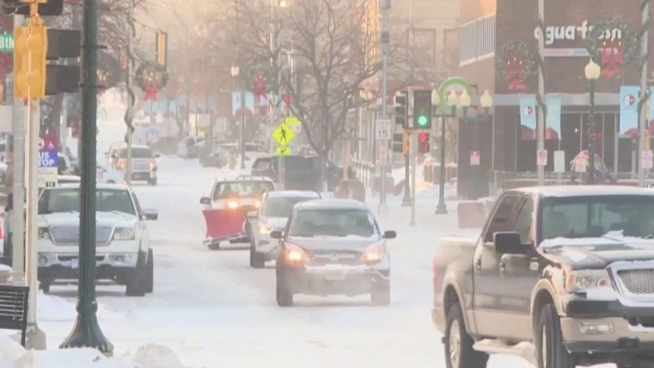 découvrez les dernières actualités sur les tempêtes qui impactent les motards et les routes aux usa. conseils, sécurité et mises à jour pour les passionnés de moto.