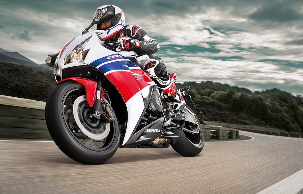 découvrez notre sélection de motos abordables à partir de 1000 euros, parfaites pour tous les budgets et prêts à rouler dès aujourd'hui.