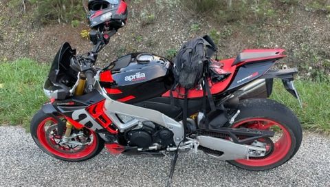 découvrez l'histoire d'un motard hors-la-loi pris en excès de vitesse à 169 km/h, entre adrénaline et danger sur la route.