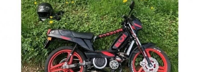 découvrez l'histoire incroyable d'une mobylette peugeot 103 débridée flashée à 117 km/h, une vitesse impressionnante pour ce classique des deux-roues.